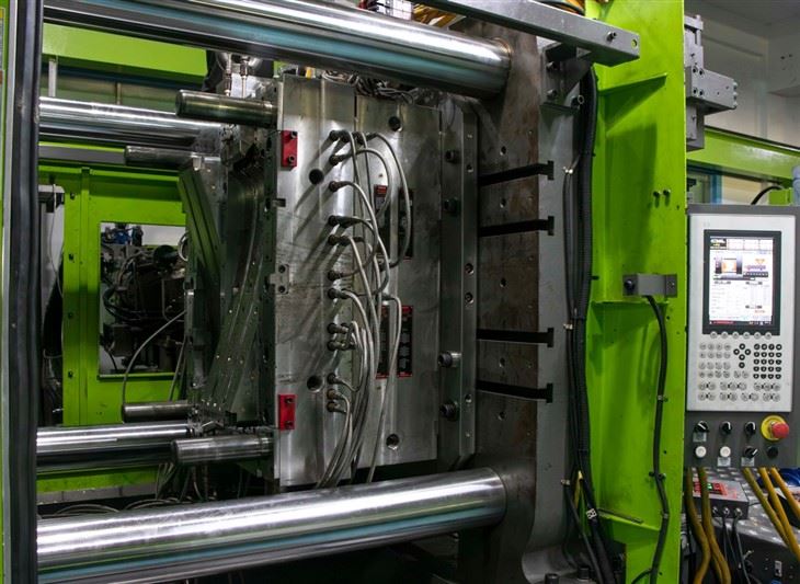 Automotive Lighting Injection Molds suppliers